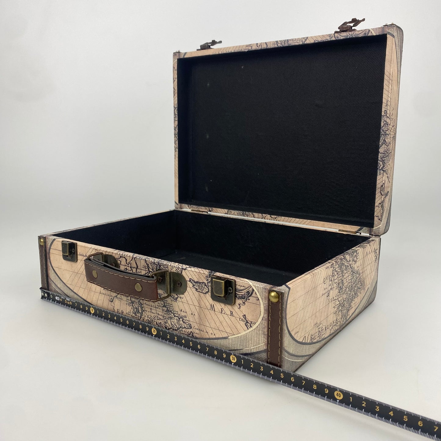 S185-Suitcase