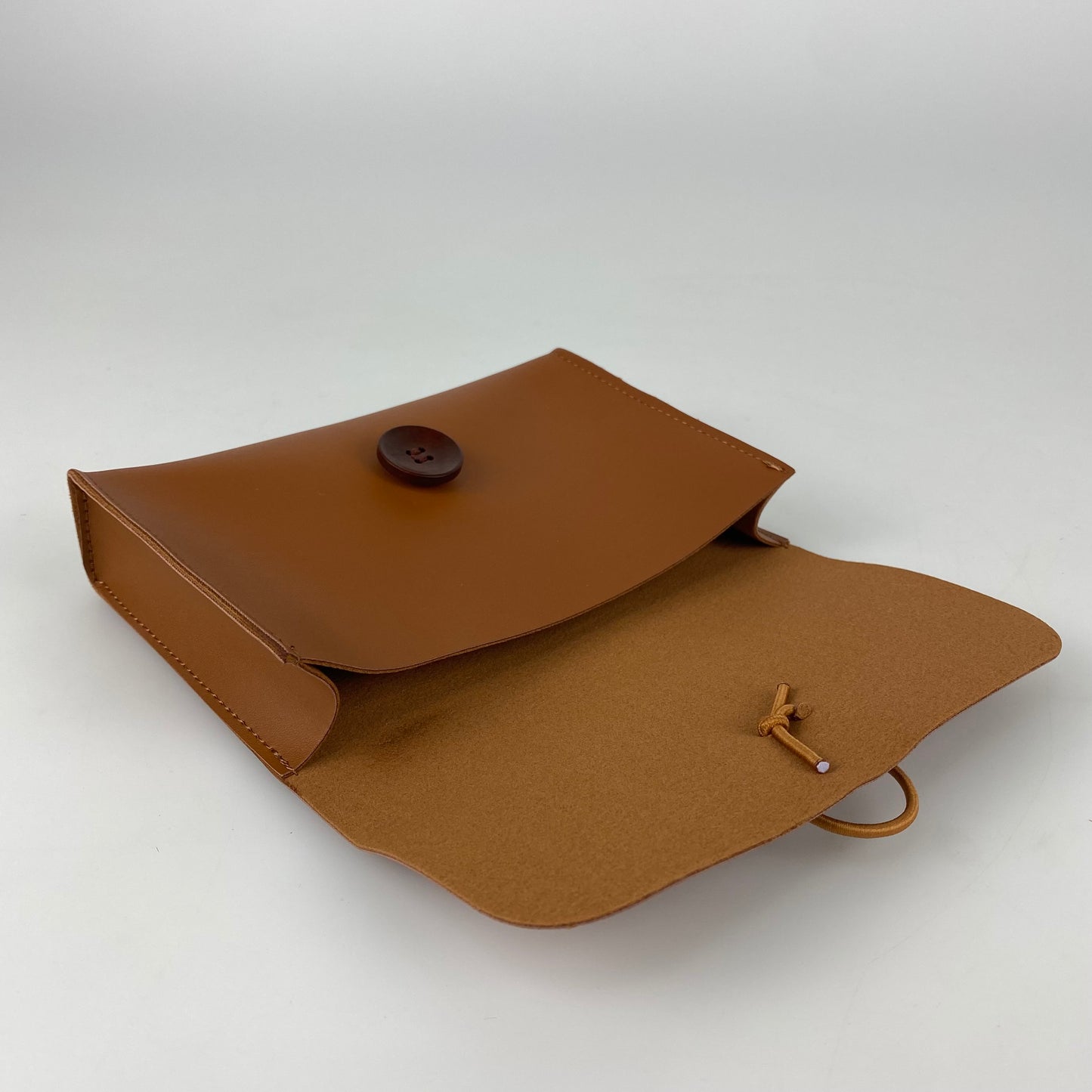 Button bag-brown