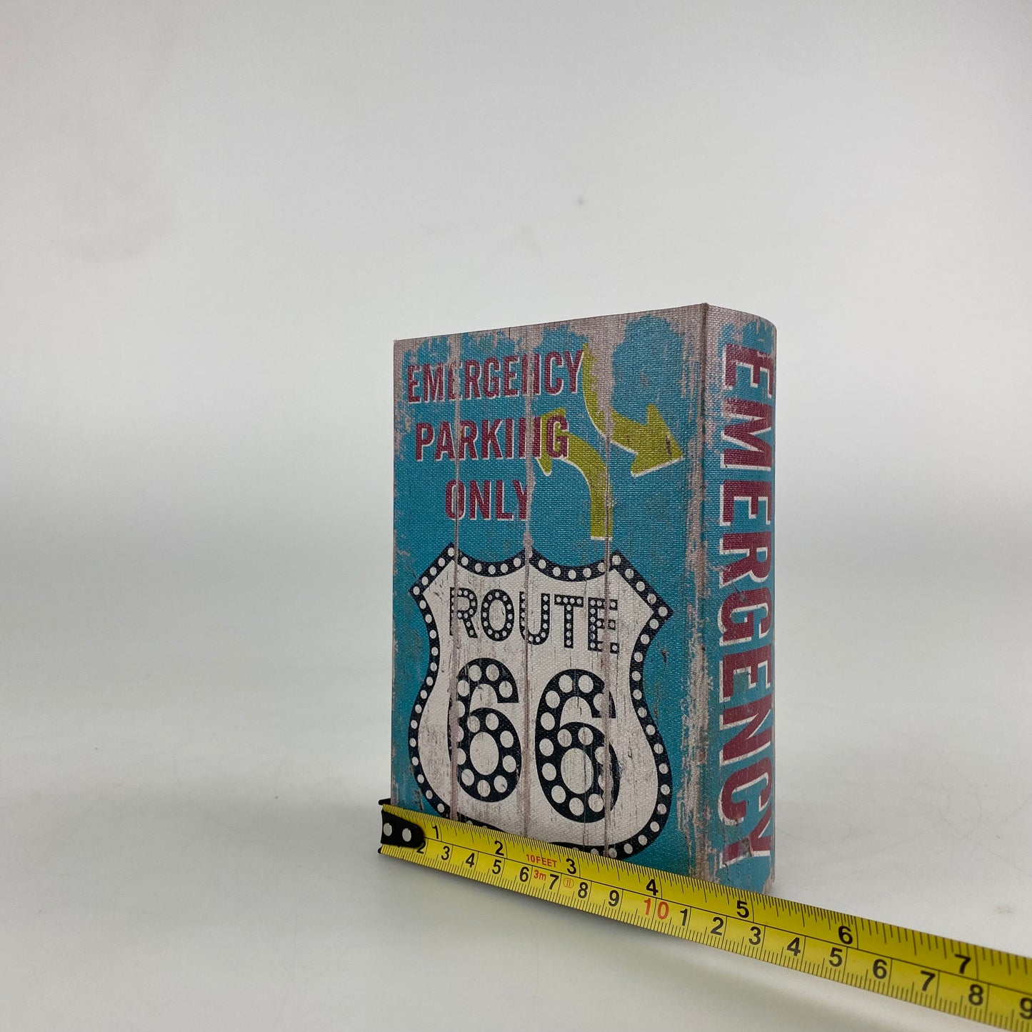 B238-Book Box