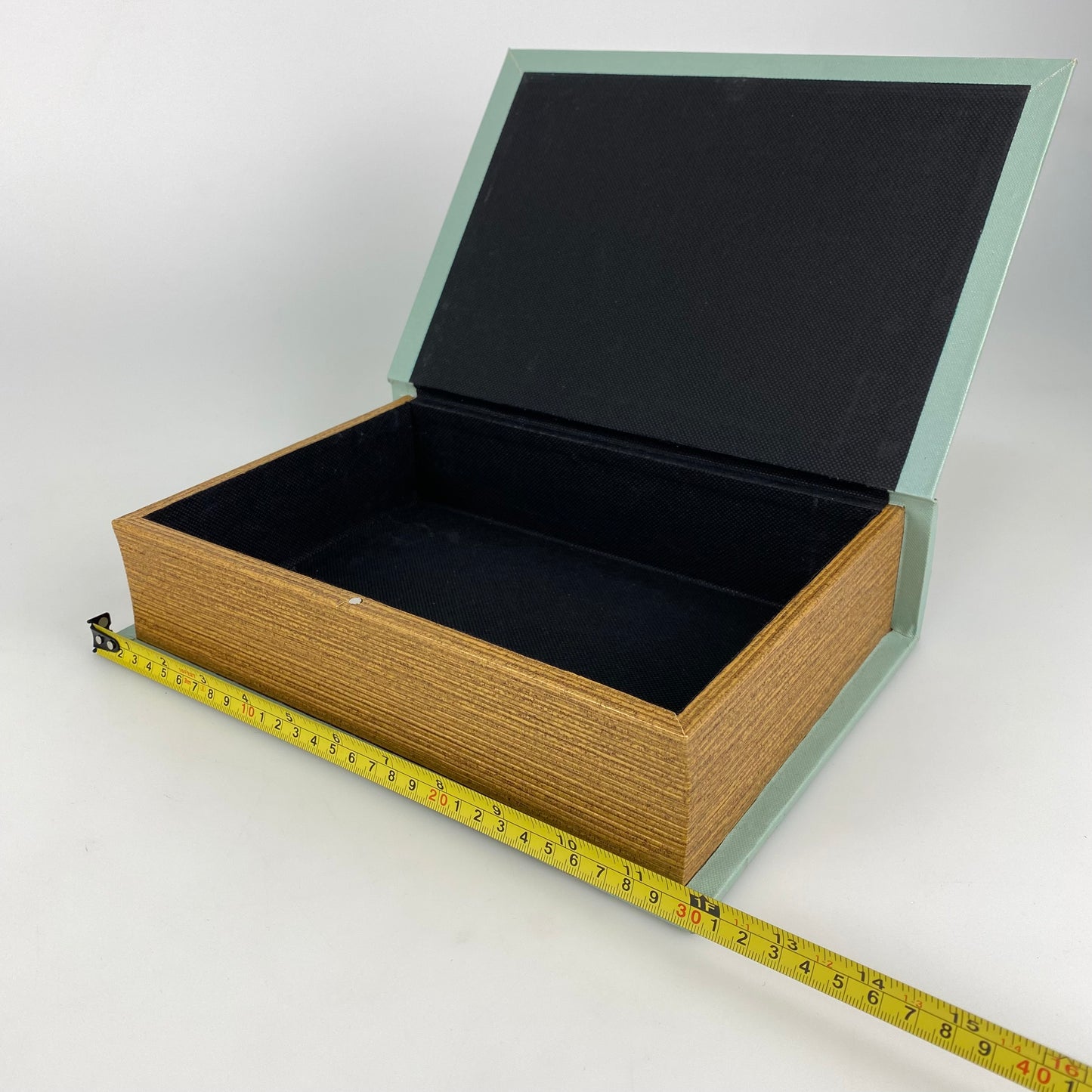 B210-Book Box