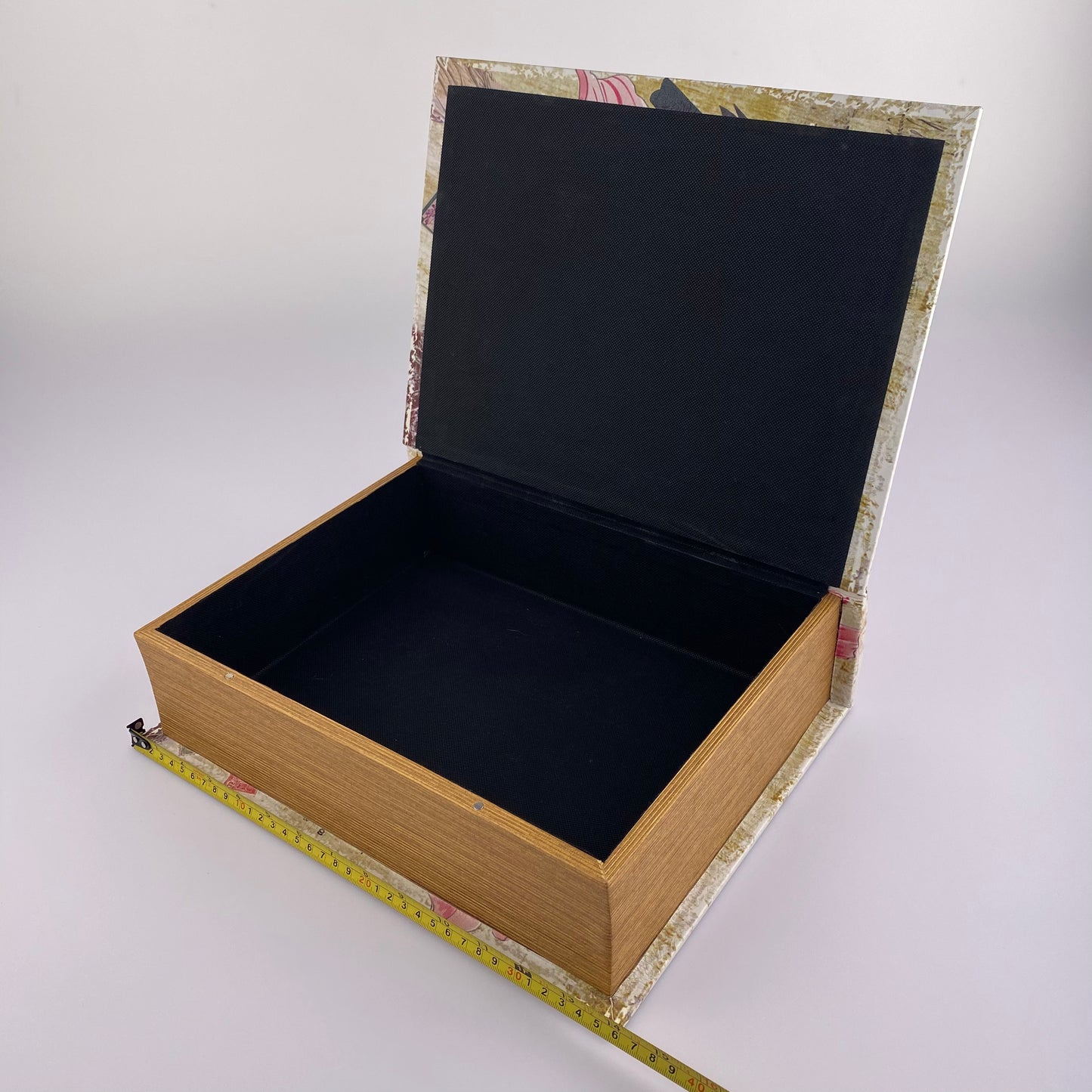 B325-Book Box