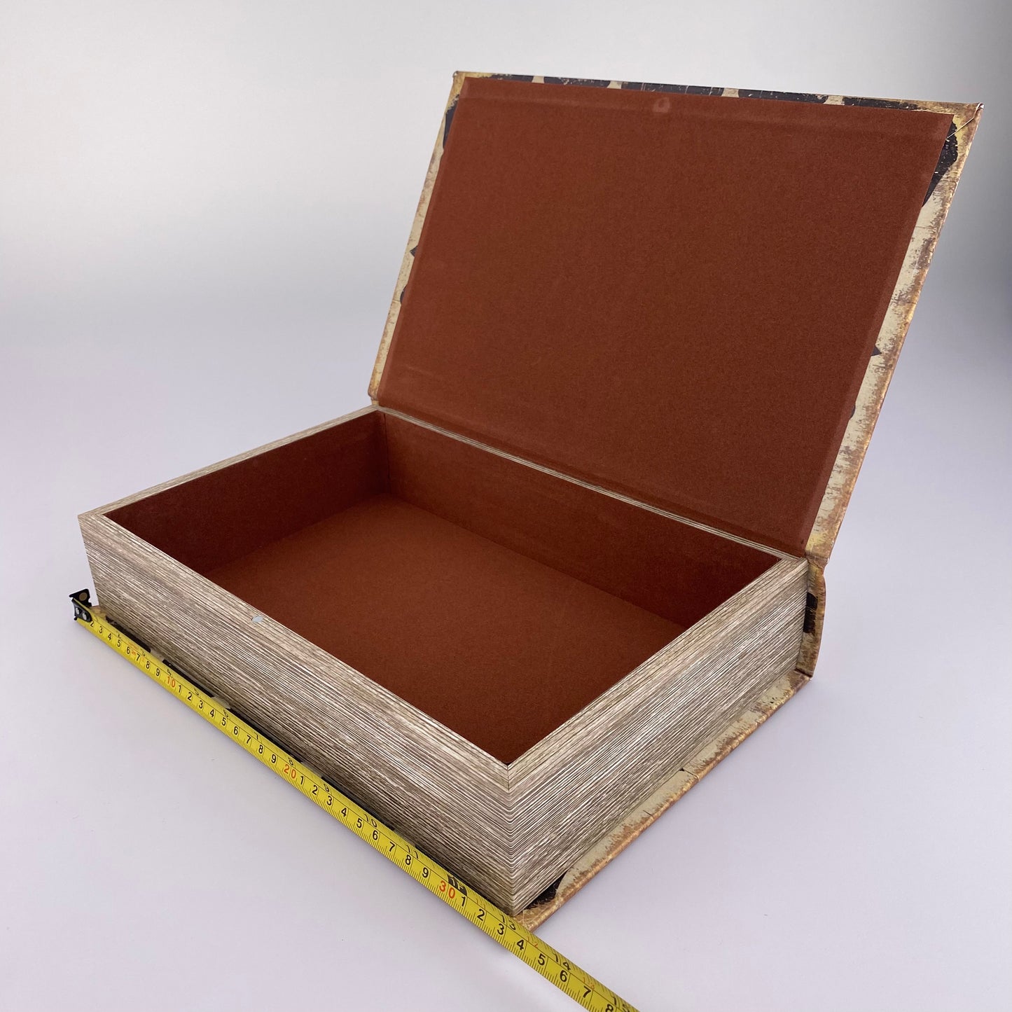 B272-Book Box